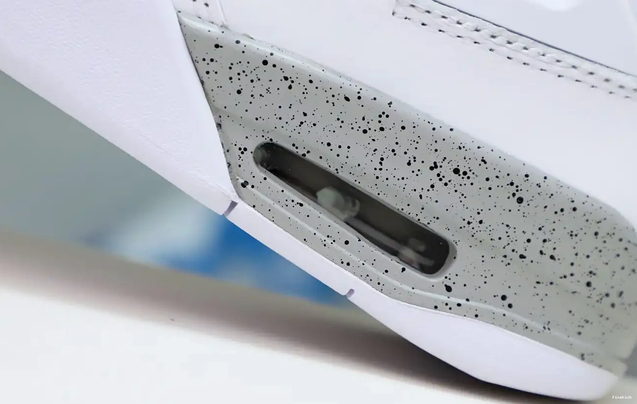 AIR 4 'WHITE OREO' JORDAN RETRO 0620
